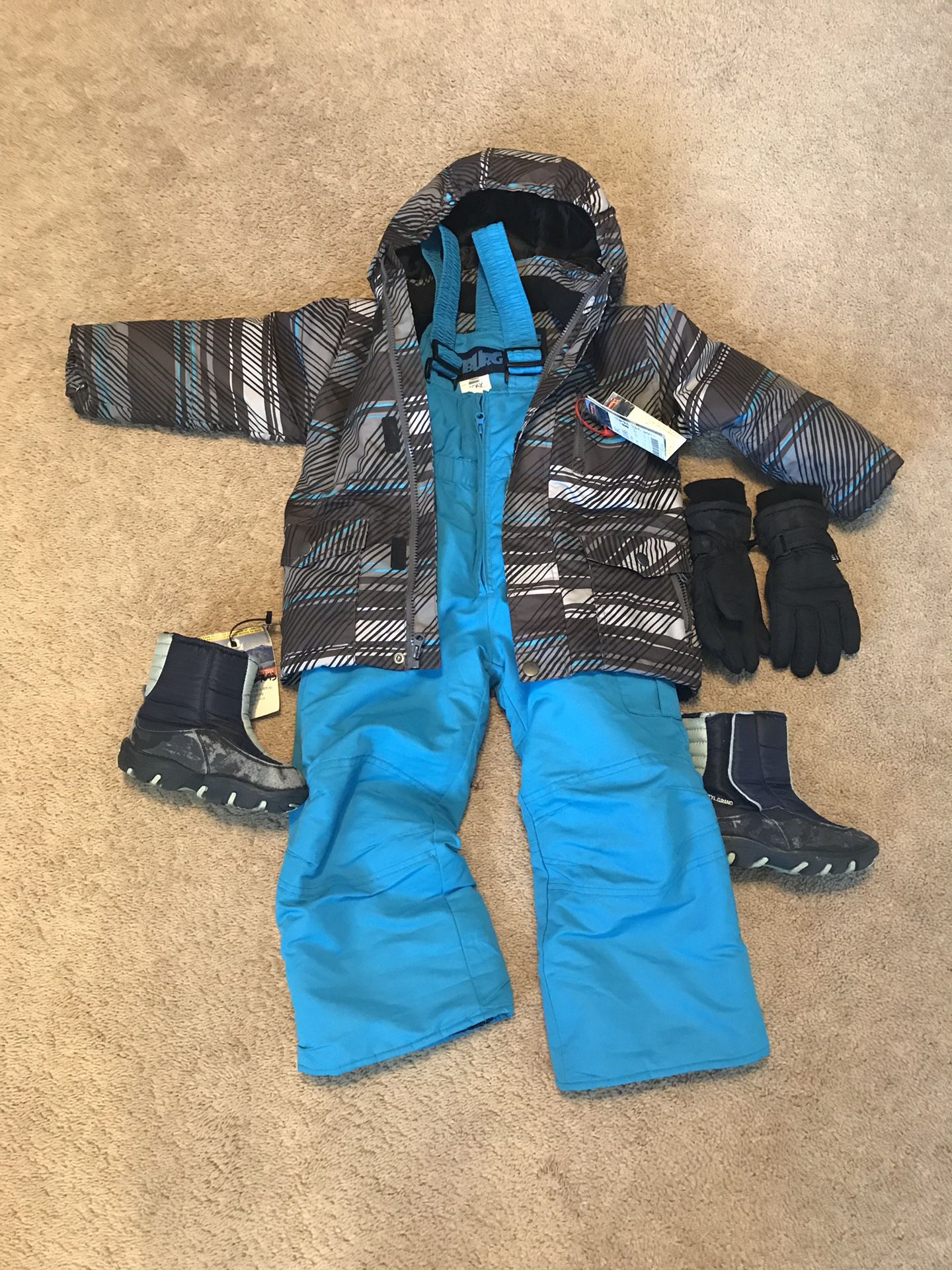 Complete Child Outfit for Skiing (Size 4 Years)
