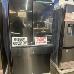 Samsung 4 Door Refrigerator Family Hub
