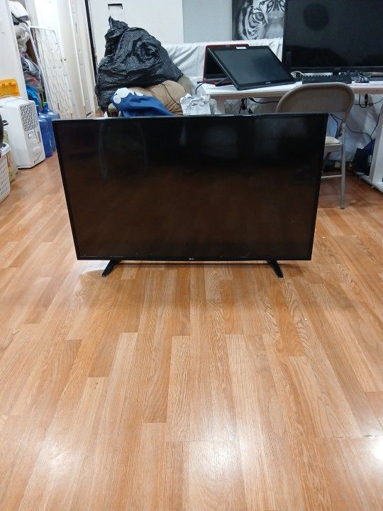 LG TV 50" $175 O.B.O