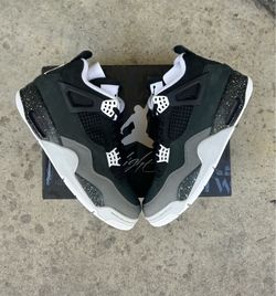 Air Jordan 4 Retro Fear