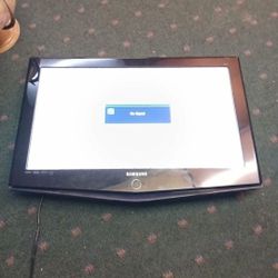 Samsung TV Flat Screen Non Smart. Non Negotiable Price.