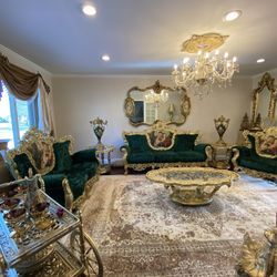 Very Gorgeous  Victorian living room sets 14 pieces include