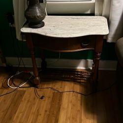 End Table / Night Stand