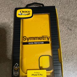 iPhone 11 Pro Otter case