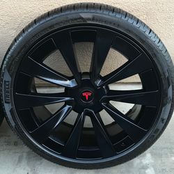 Tesla Model X Plaid 22” Wheels