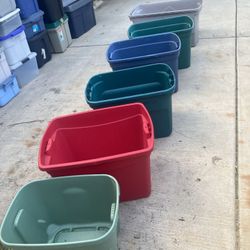 16 Storage Totes