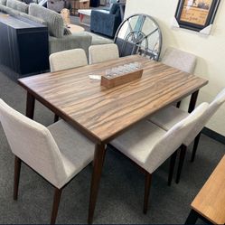 Mid Century Modern Table And 6 Chairs 