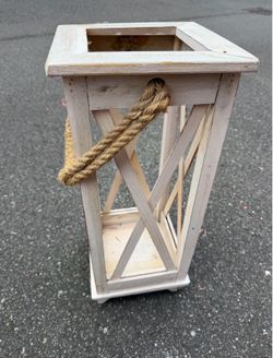Wooden Candle Holder Lantern