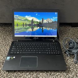 ASUS 2-in-1 Touchscreen Laptop – i7 / GTX 950M