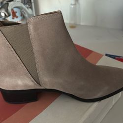 Nine West Boots Size 8 1/2