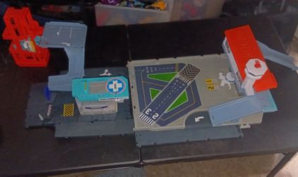 Matchbox airport set