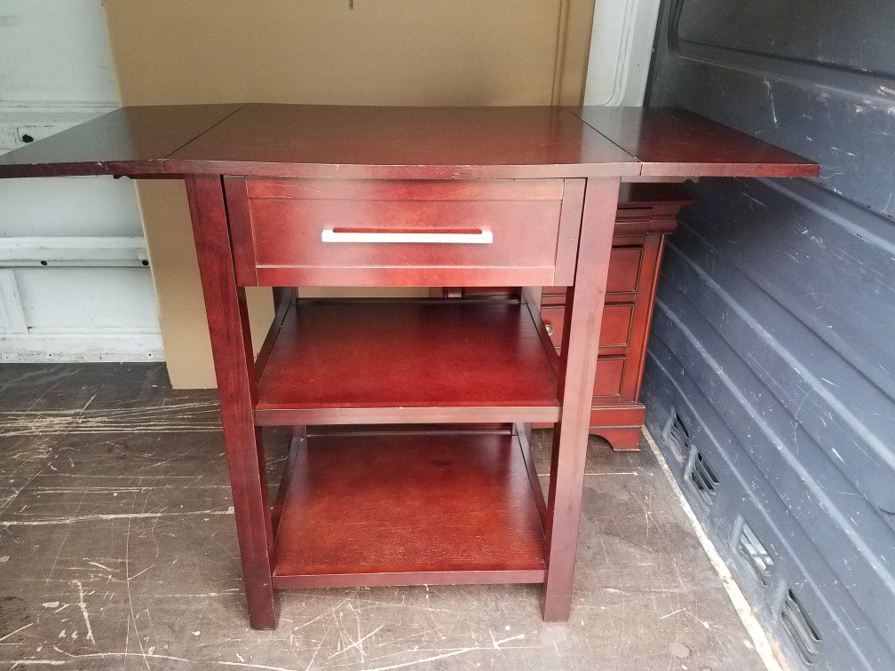 Extendable Table with Drawers & shelf