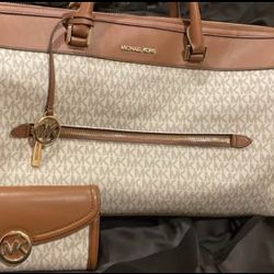 MK Duffle Bag with Matching Wallet 