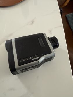 Bushnell Pinseeker 1500 Range Finder