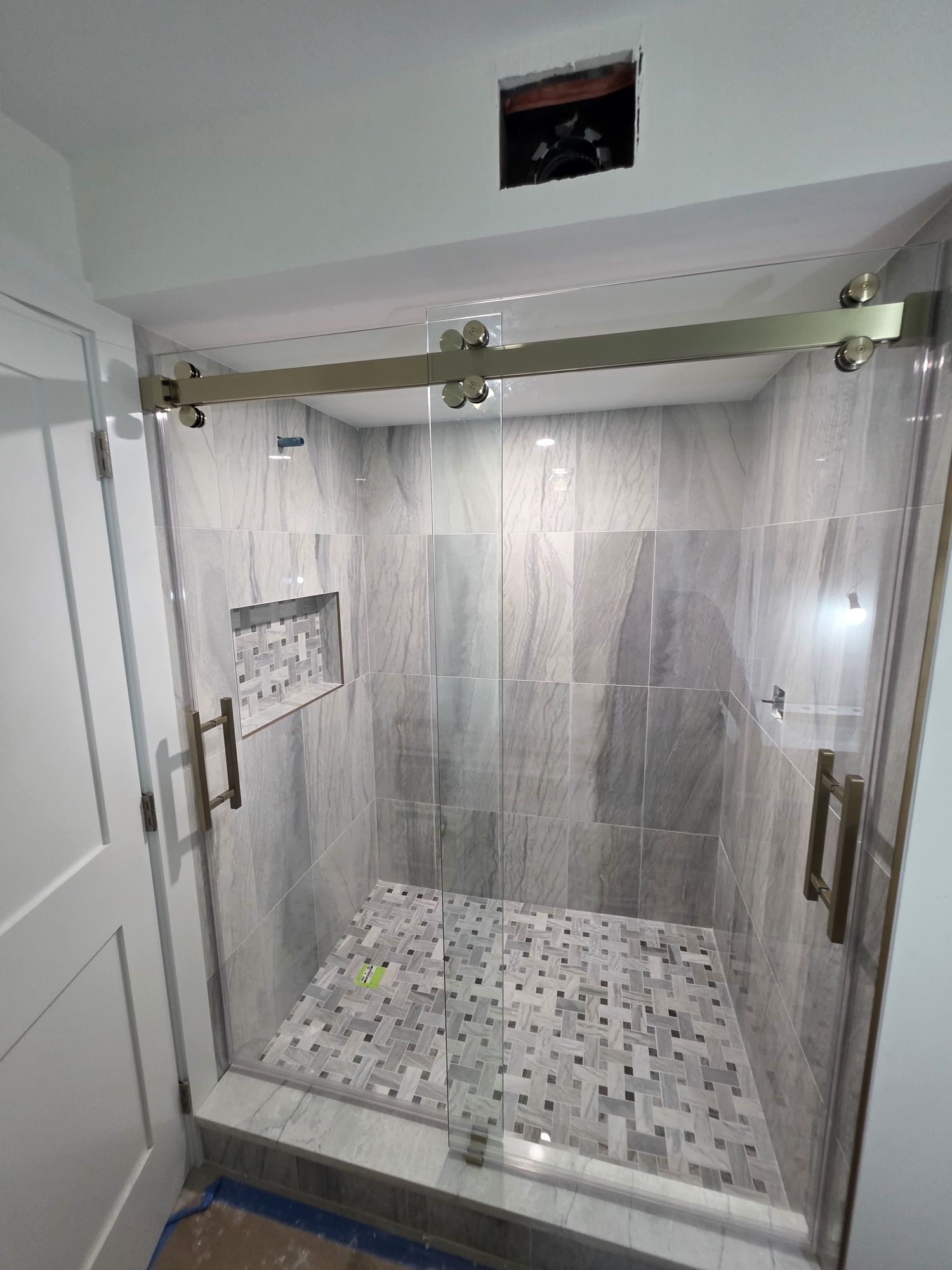 Glass Shower In All The Measures