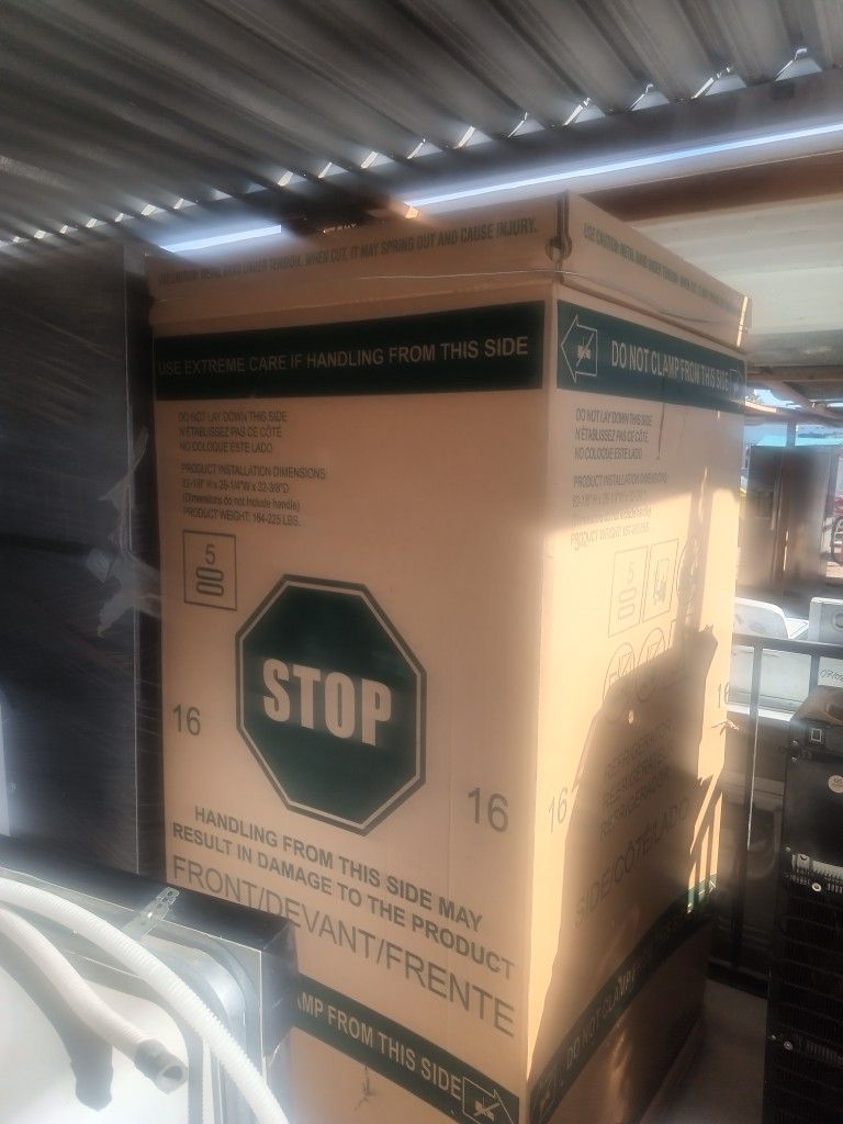 😍😍😍😍NEW IN BOX