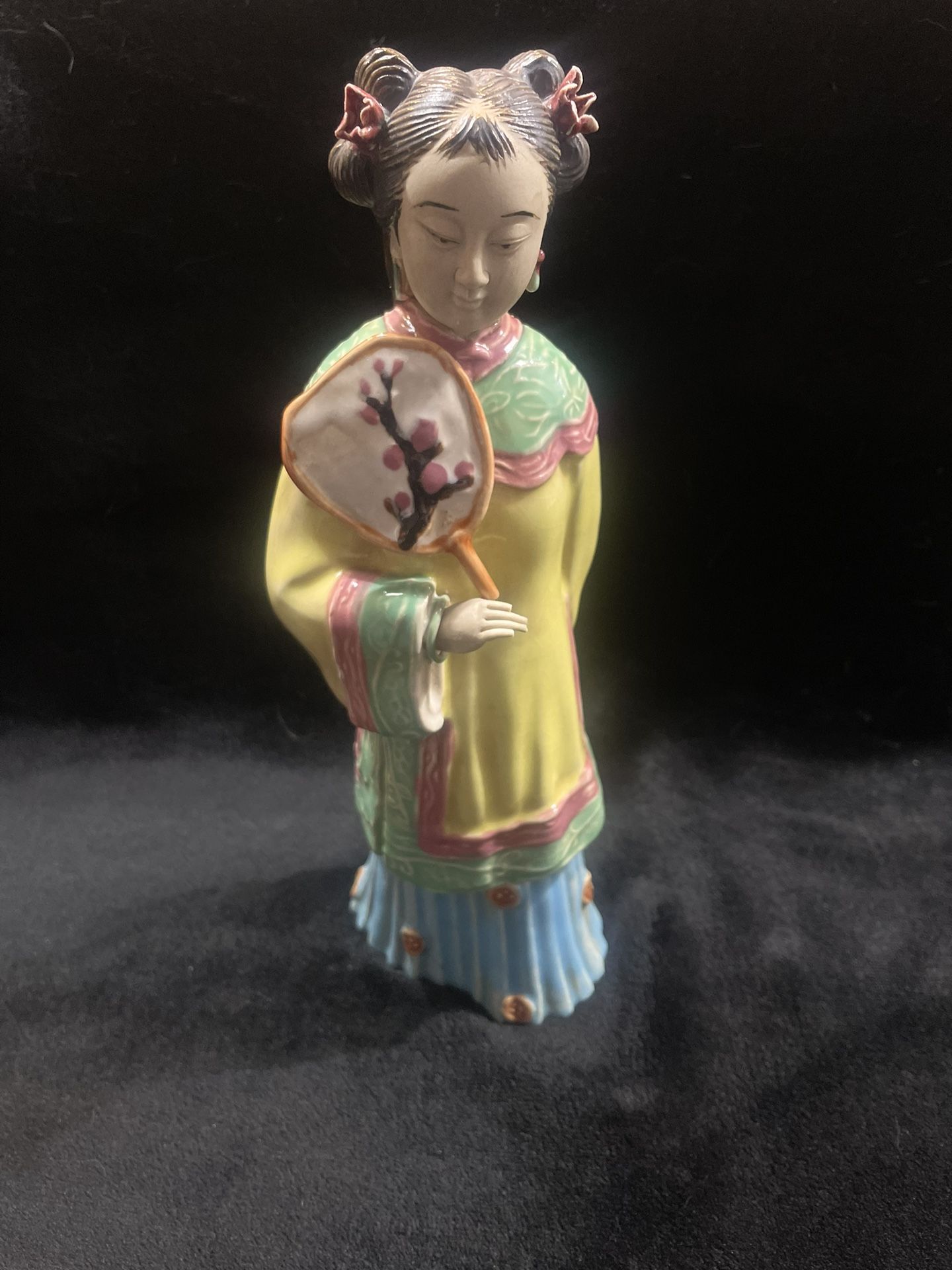 Vintage Porcelain Chinese Woman With Fan