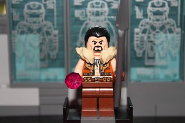 Lego Kraven The Hunter(2025) Minifigure 76325