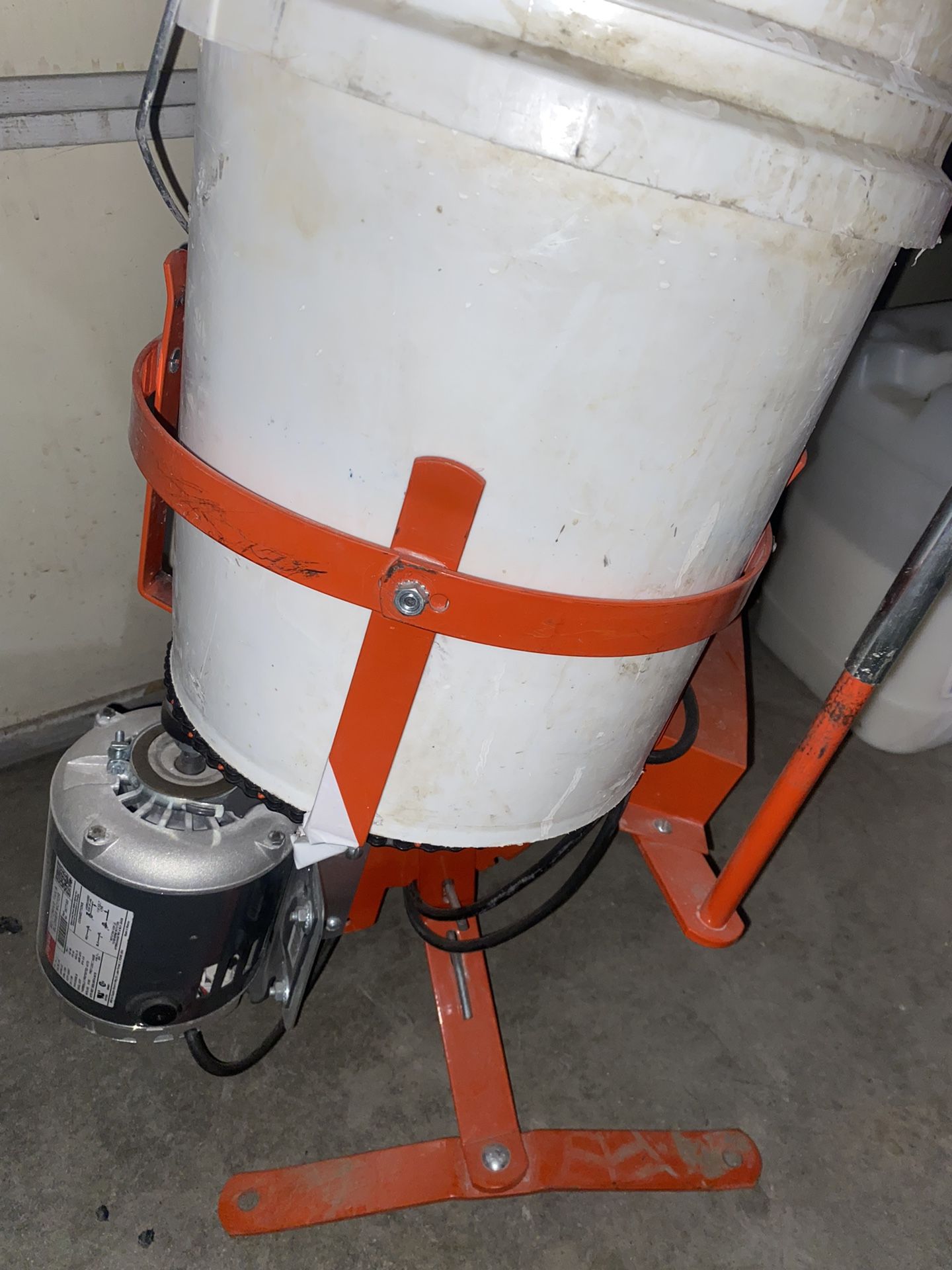 Mortar Mixer 5 Gallon Size Pails 