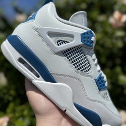 Jordan 4 ‘Military Blue’ Size 12
