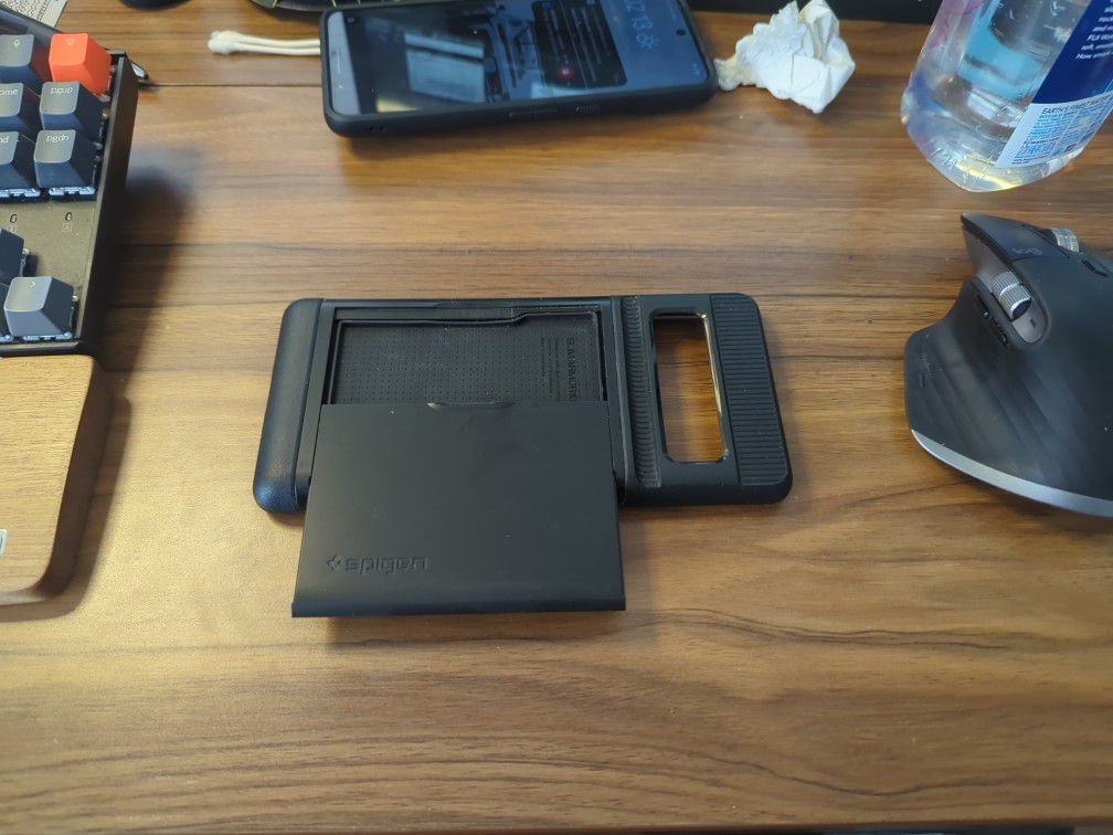 Pixel 6 Pro Spigen Wallet Cover