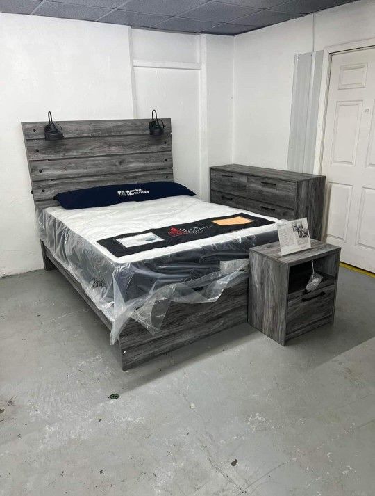 BAYSTORM GRAY PANEL BEDROOM SET(Bed, Dresser, Mirror, Nightstand)