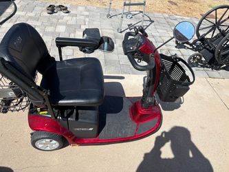 Mobility scooter and hitch lift