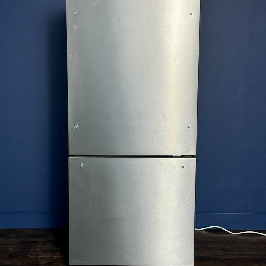 MORA 17.2 cu. ft. Bottom-Freezer Refrigerator - $50 down