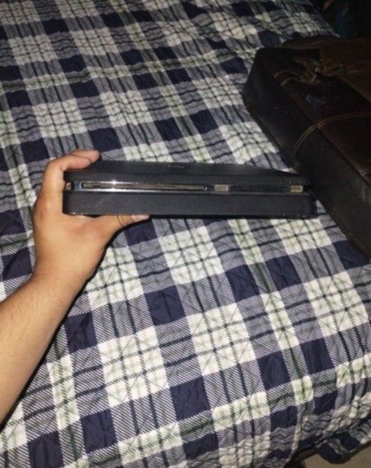 Ps4 Slim for parts or repair 