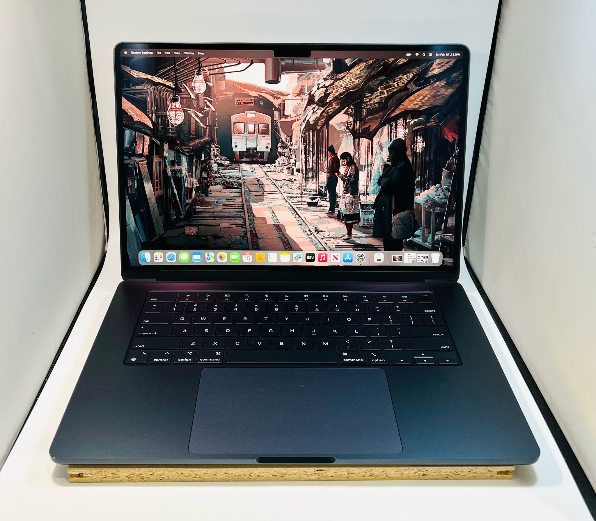 Apple MacBook Air 15” 2024 M3 8GB 500GB SSD With Apple Care+ till 04/02/2027!!