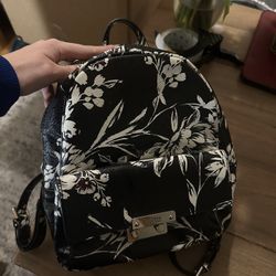 GUESS Black & White Mini Backpack 