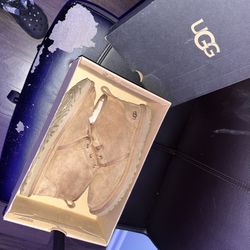 UGG Neumel