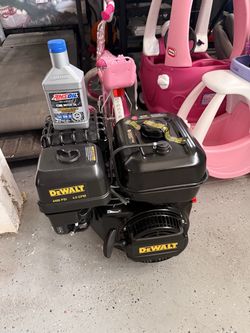 DeWalt 4400 PSI 4.0 GPM Pressure Washer Engine and Pump