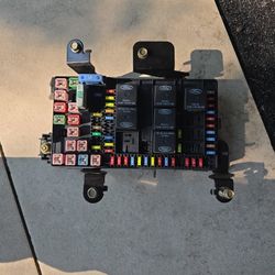 SUPER DUTY FUSE BOX