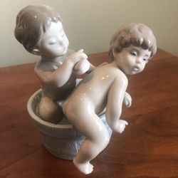 Lladro Bath Time #6411