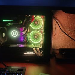 Custom Compact ITX Gaming Tower