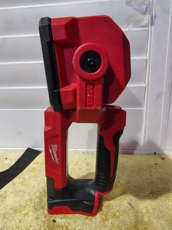 Milwaukee M18 Cordless Work Light and battery