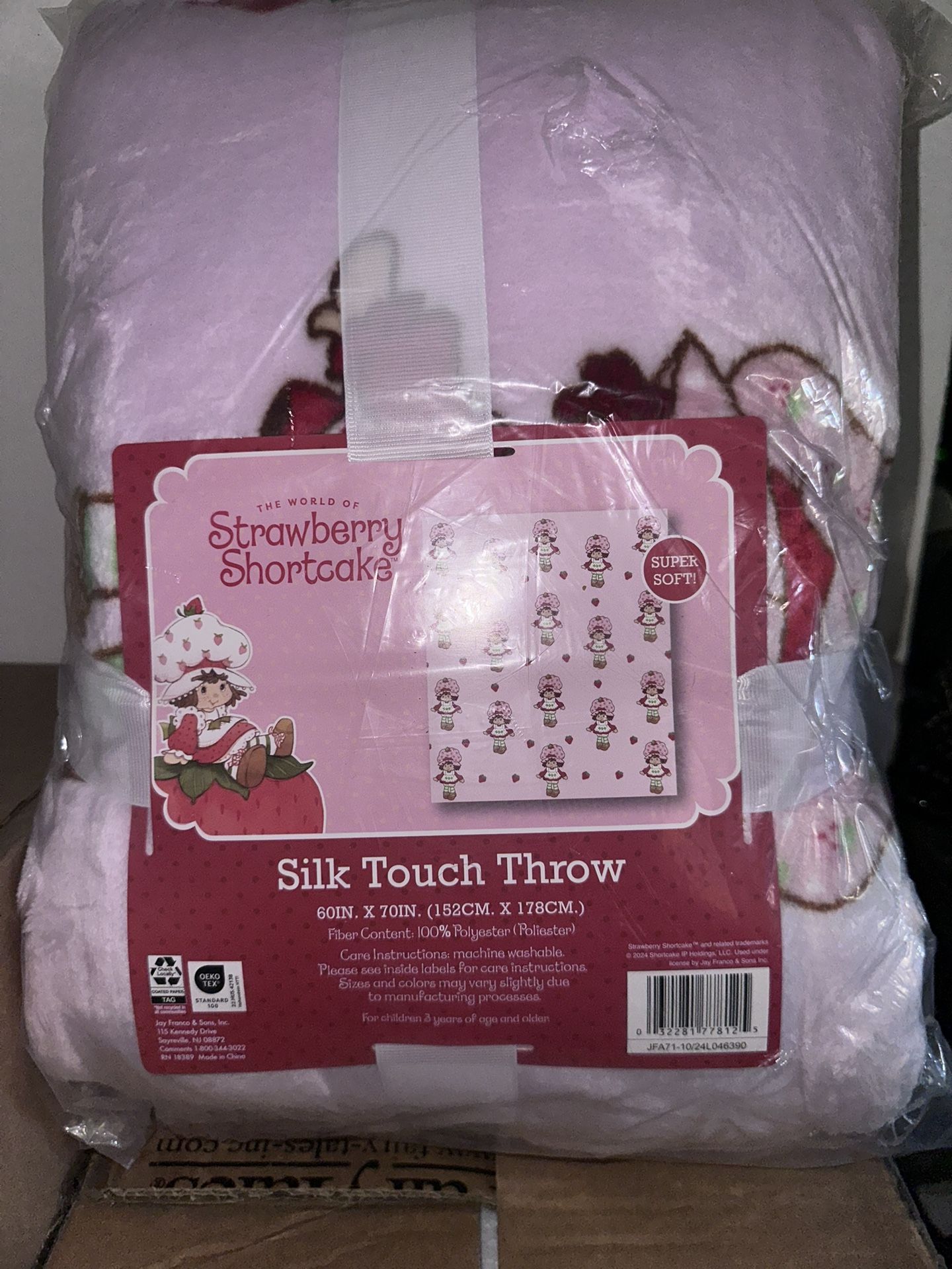 Strawberry Shortcake Throw