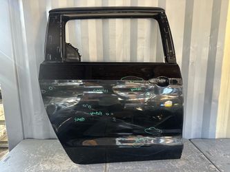 2017 - 2026 CHRYSLER PACIFICA REAR RIGHT PASSENGER SIDE SLIDING DOOR SHELL OEM