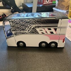 Rainbow High doll tour Bus