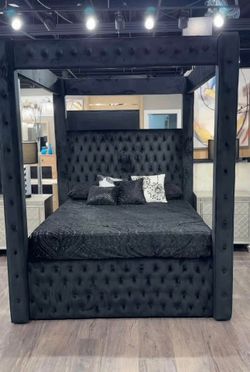 Black velvet king & Queen size Bedframe