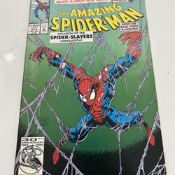 Amazing Spider-Man #373 Marvel, Invasion of Spider-Slayers. Key: Backup Story Featuring Venom, VF-