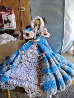 Crotchet doll