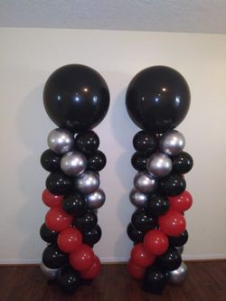 Balloon towers 6ft tall