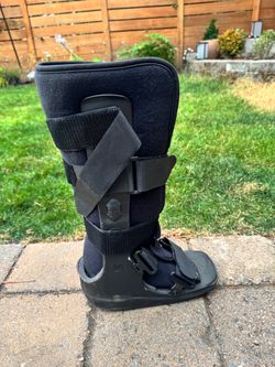 Össur Formfit Medical Walking Boot / Cam Walker (Tall)