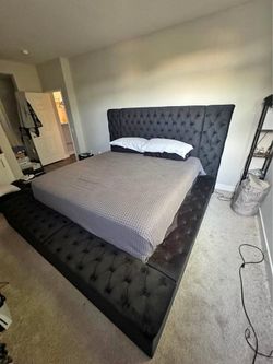 Black velvet king & Queen size Storage bedframe