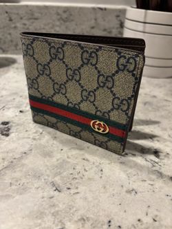 Like New Gucci Bifold Wallet