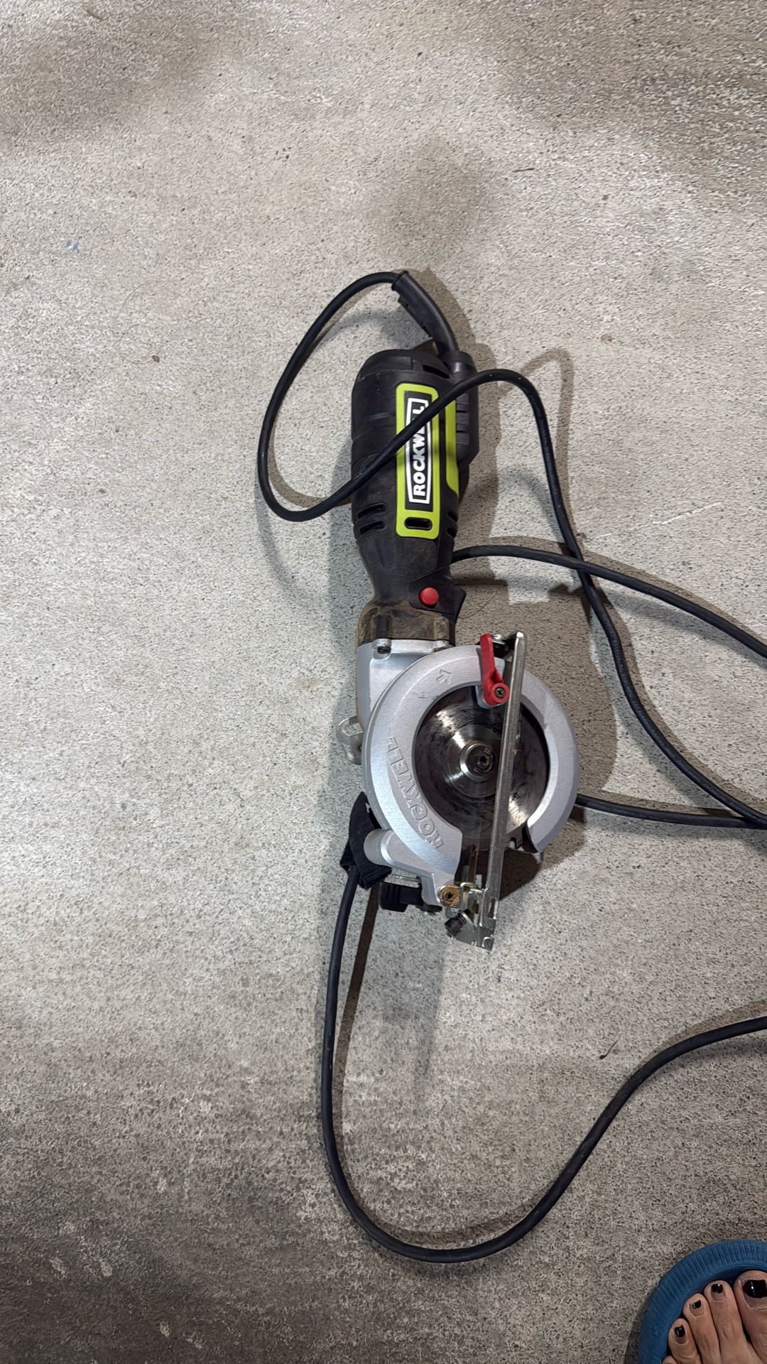 Compact Circular saw