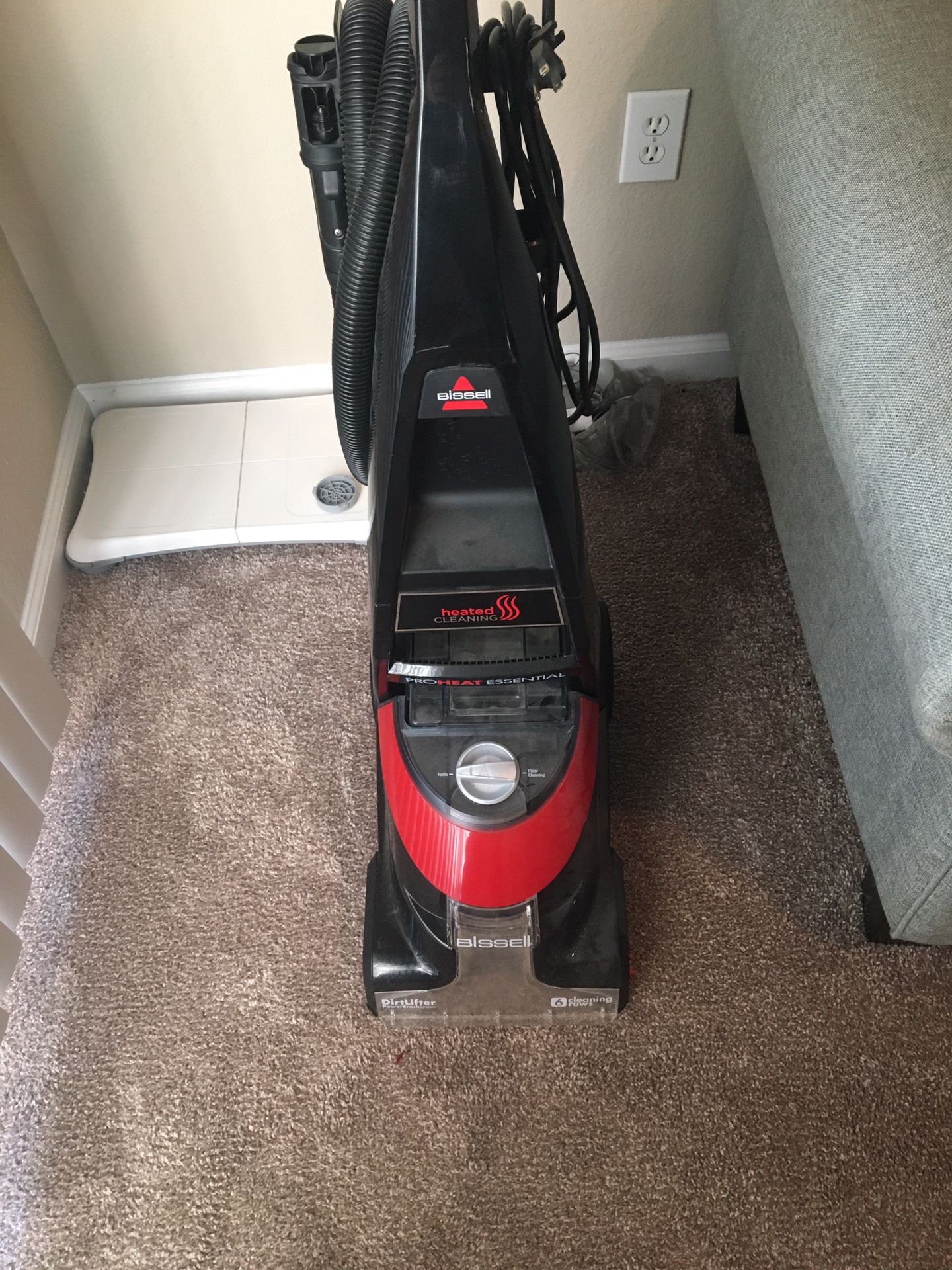Bissell ProHeat Essential Vacuum