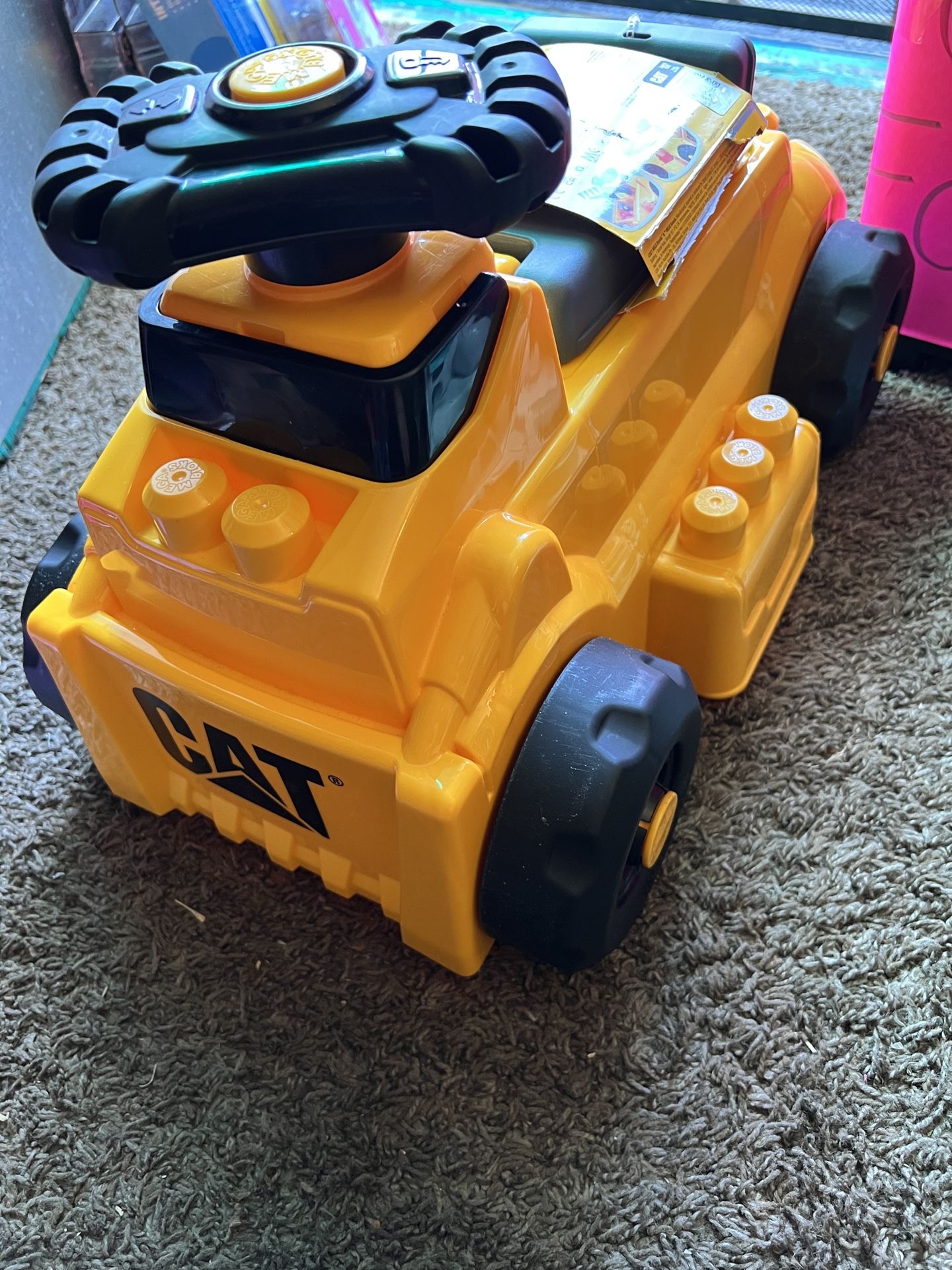 CAT Mega Block Truck